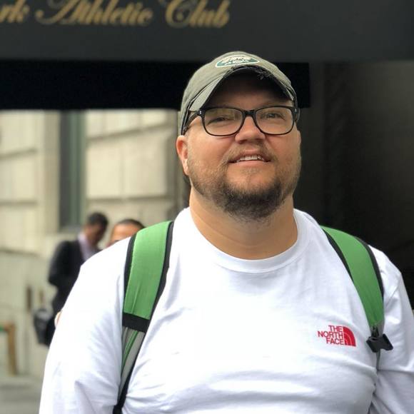 Meet your Posher, Chris - Picture 1 of 1